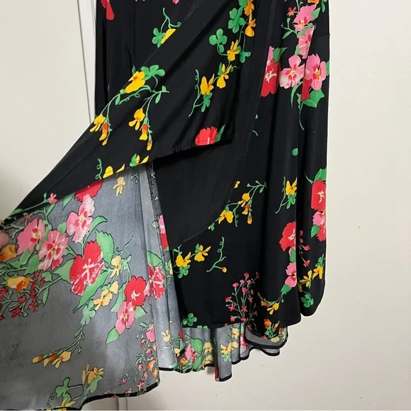 Cabi Floral Wrap Skirt M - Picture 5 of 9